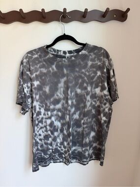 Lululemon Tshirt